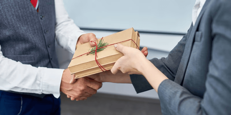 The Impact of Seasonal Business Gifts