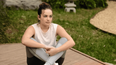 Mary Mouser Net Worth: Real Name, Age, Bio, Family, Career, Awards