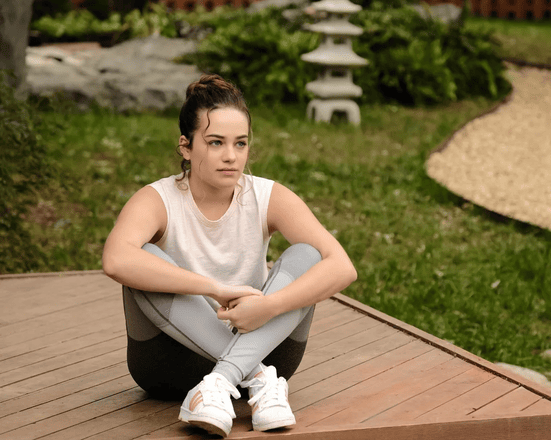 Mary Mouser Net Worth: Real Name, Age, Bio, Family, Career, Awards