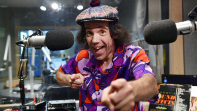 Nardwuar Net Worth: Real Name, Age, Biography, BoyFriend, Family, Career and Awards